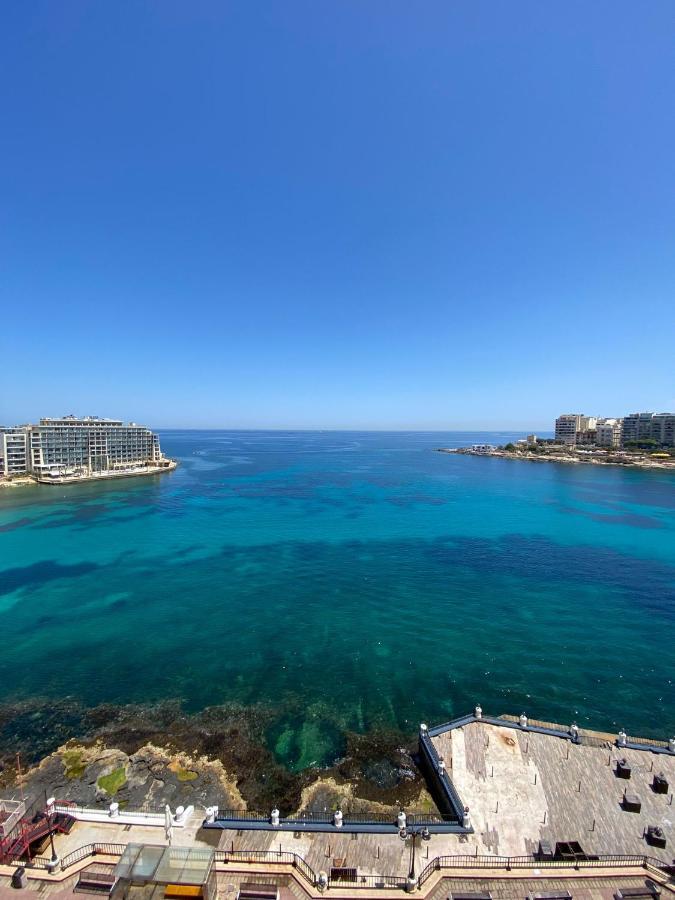 F8 1 Seaview Room, Living And Bathroom Shared , Stjulians Saint Julian's Dış mekan fotoğraf
